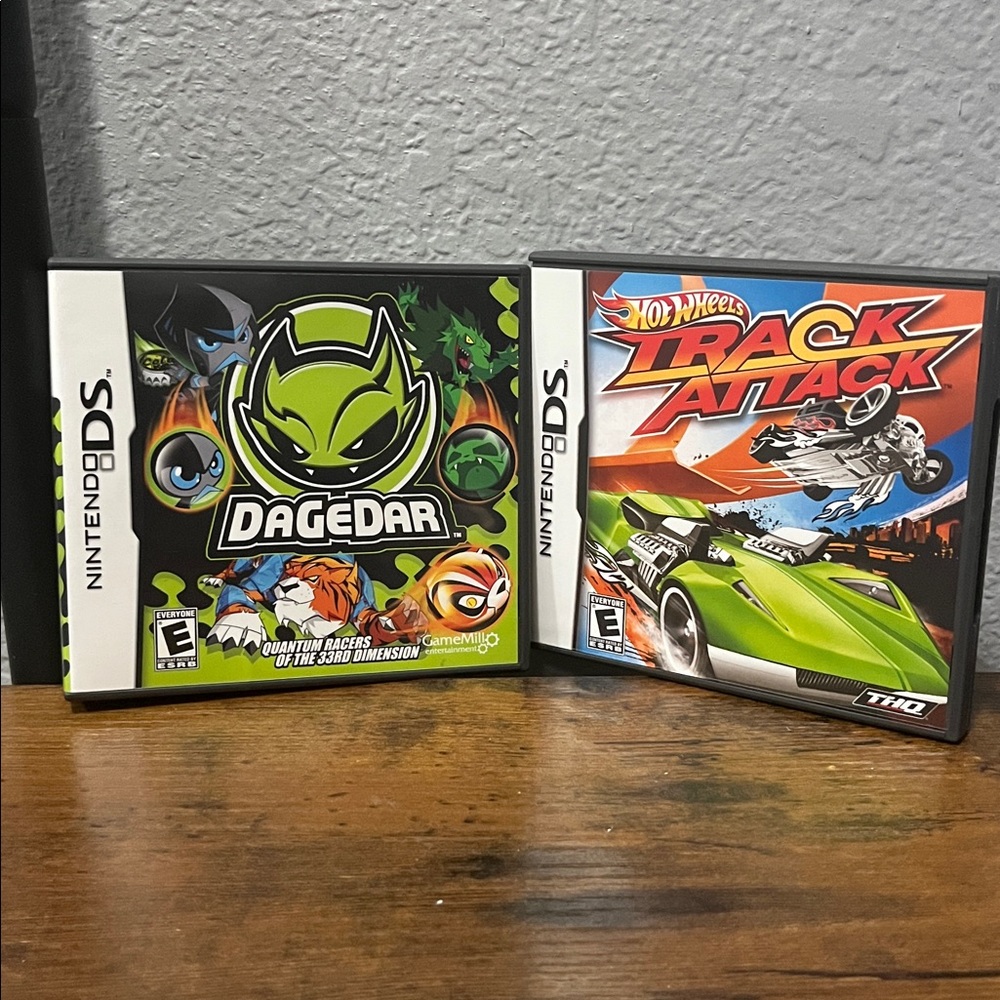 Nintendo DS Dagedar & Hot Wheels Track Attack Games - Green and Black